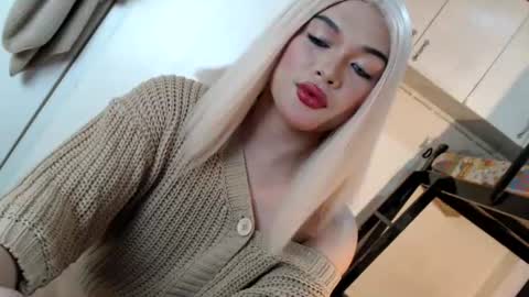DANIELLA - DONT FORGET TO GIVE ME A THUMBSU UP online show from 08.01.26