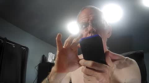 Snapshot of fantasyresort chatting on 09.29.25 fantasyresort online show from 09.29.25