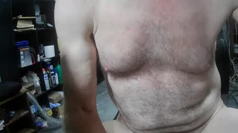 Snapshot of fantasyresort chatting on 10.03.25 fantasyresort online show from 10.03.25