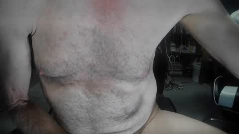 Snapshot of fantasyresort chatting on 10.24.25 fantasyresort online show from 10.24.25