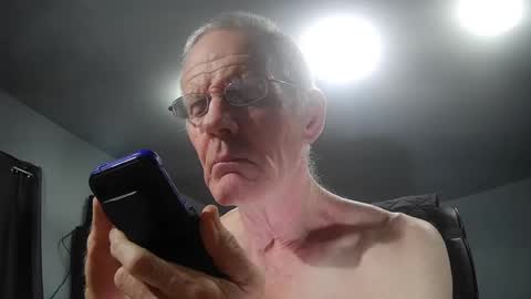 Snapshot of fantasyresort chatting on 11.03.25 fantasyresort online show from 11.03.25