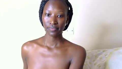 Snapshot of fantee_eeh chatting on 06.12.26 pretty slim online show from 06.12.26