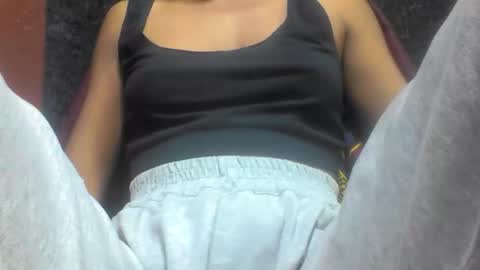 Snapshot of farantsaaly1 chatting on 09.19.25 farantsaaly1 online show from 09.19.25