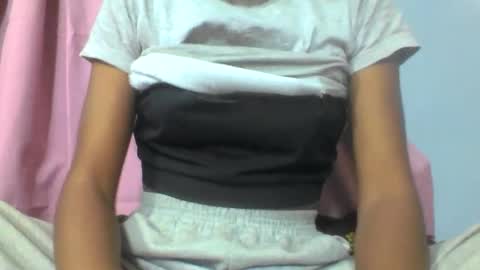 Snapshot of farantsaaly1 chatting on 09.25.25 farantsaaly1 online show from 09.25.25