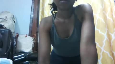 farantsaaly1340019 online show from 10.02.25