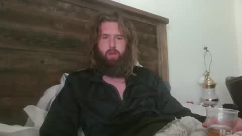 Snapshot of farmerboyart chatting on 04.14.26 farmerboyart online show from 04.14.26