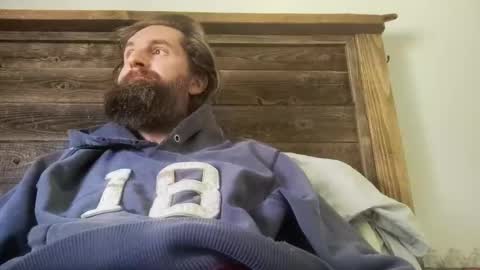 Snapshot of farmerboyart chatting on 05.18.26 farmerboyart online show from 05.18.26