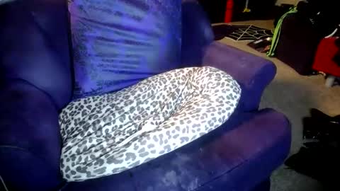 Snapshot of farrahfindom chatting on 10.24.25 Farrah online show from 10.24.25