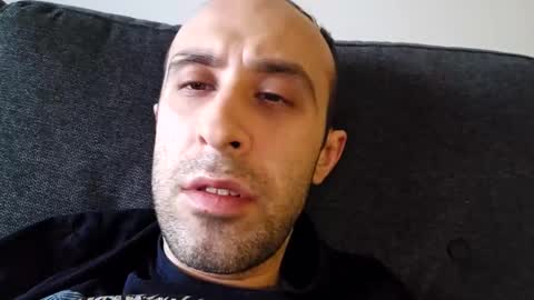 Snapshot of farzadjaghi chatting on 10.28.25 farzadjaghi online show from 10.28.25