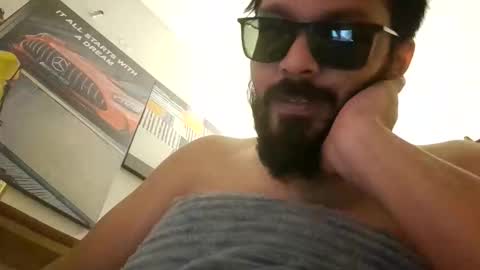 Snapshot of fasrocky chatting on 10.16.25 fasrocky online show from 10.16.25
