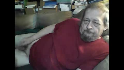 Snapshot of fasteddysex chatting on 10.04.25 HoneyCumJuice4U online show from 10.04.25