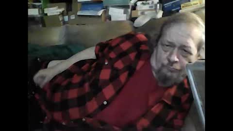 Snapshot of fasteddysex chatting on 10.11.25 HoneyCumJuice4U online show from 10.11.25