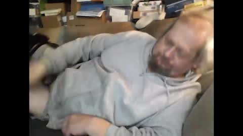 Snapshot of fasteddysex chatting on 10.14.25 HoneyCumJuice4U online show from 10.14.25