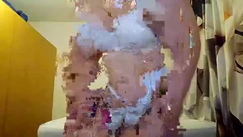 Snapshot of fatasscurvygirl chatting on 10.20.25 AyleenV online show from 10.20.25