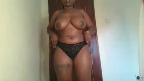Snapshot of fatassfreak254 chatting on 02.04.25 Winnie online show from 02.04.25