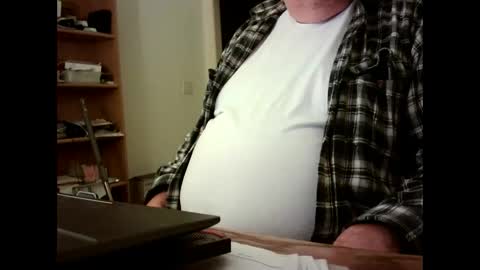 Snapshot of fatbellyitalian chatting on 10.06.25 fatbellyitalian online show from 10.06.25