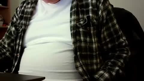 Snapshot of fatbellyitalian chatting on 11.02.25 fatbellyitalian online show from 11.02.25