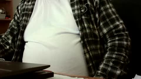 Snapshot of fatbellyitalian chatting on 11.10.25 fatbellyitalian online show from 11.10.25