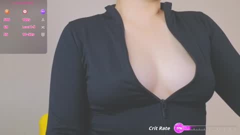 Snapshot of fatinsey chatting on 09.22.25 Tina online show from 09.22.25