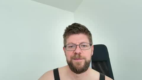 Snapshot of fattenmenow chatting on 05.30.26 fattenmenow online show from 05.30.26