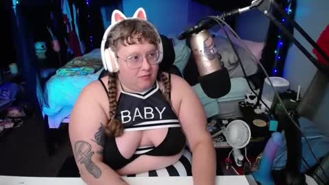 FatVeronica online show from 01.19.25