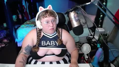 FatVeronica online show from 01.19.25