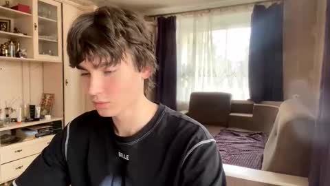 Snapshot of faustfrost chatting on 10.03.25 Faust online show from 10.03.25