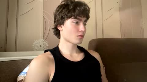 Snapshot of faustfrost chatting on 10.05.25 Faust online show from 10.05.25