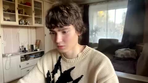 Snapshot of faustfrost chatting on 10.08.25 Faust online show from 10.08.25