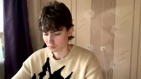 Snapshot of faustfrost chatting on 11.01.25 Faust online show from 11.01.25