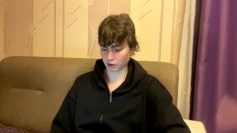 Snapshot of faustfrost chatting on 11.03.25 Faust online show from 11.03.25