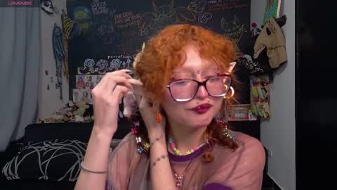 Snapshot of fay_abby chatting on 10.16.25 fay abby online show from 10.16.25