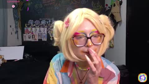 Snapshot of fay_abby chatting on 10.19.25 fay abby online show from 10.19.25