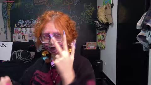 Snapshot of fay_abby chatting on 10.23.25 fay abby online show from 10.23.25