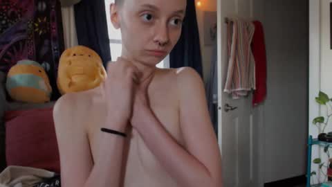 Mossfairy online show from 09.29.25