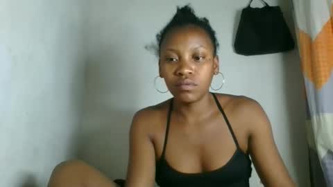 fayence09 online show from 10.21.25