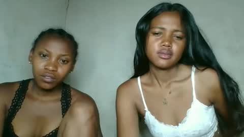 fayence09 online show from 11.30.25