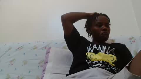 Snapshot of fayrie1 chatting on 09.14.25 fayrie1 online show from 09.14.25