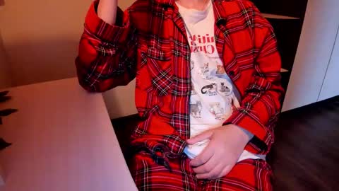 Snapshot of fckmikh chatting on 10.12.25 Michael online show from 10.12.25