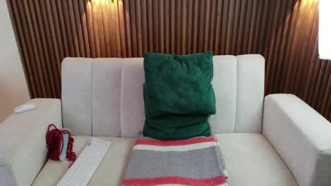 Snapshot of feelina_firesoul chatting on 05.22.26 Feelena online show from 05.22.26