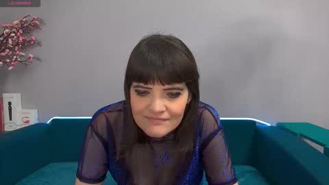 Laura online show from 10.08.25