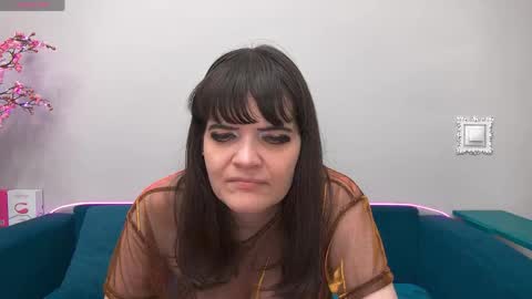 Snapshot of feelsgoodwoman chatting on 05.10.26 Laura online show from 05.10.26