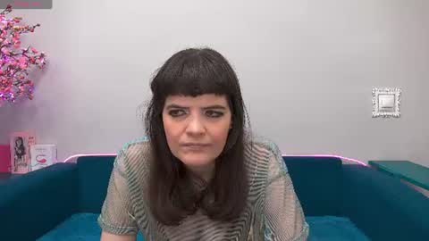 Snapshot of feelsgoodwoman chatting on 07.04.26 Laura online show from 07.04.26
