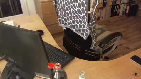 feet4u_barefooter online show from 09.20.25