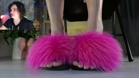 Snapshot of feet_heelss chatting on 01.09.26 Kris online show from 01.09.26