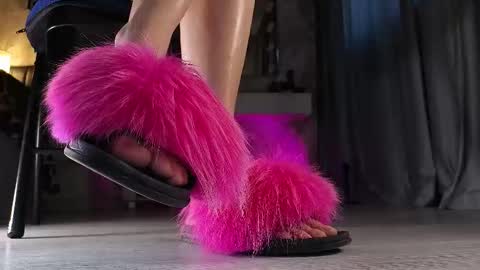 Snapshot of feet_heelss chatting on 03.02.26 Kris online show from 03.02.26