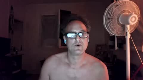 Snapshot of feetfetish31826887 chatting on 07.27.26 feetfetish31826887 online show from 07.27.26