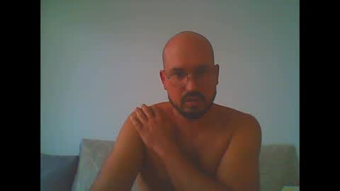 Snapshot of feetlikke chatting on 10.13.25 feetlikke online show from 10.13.25