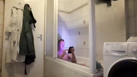 Max online show from 10.31.25