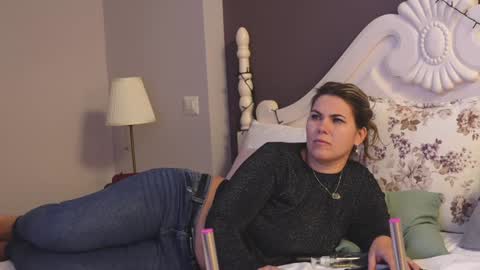 Snapshot of feliciakrige chatting on 01.08.25 FeliciaKrige online show from 01.08.25